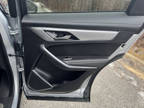 Certified 2021 Jaguar F-PACE R-Dynamic S image 15