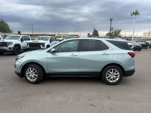Used 2022 Chevrolet Equinox LT FWD image 3