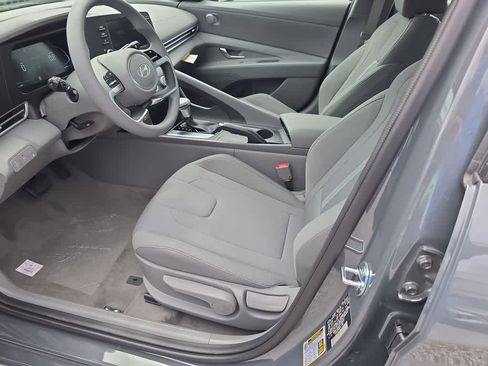 New 2026 Hyundai Elantra SE image 16