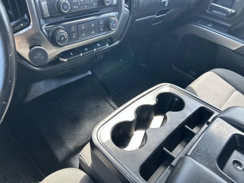 Used 2018 Chevrolet Silverado 2500 LT AWD/4WD image 28