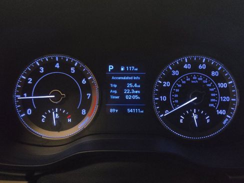 Used 2020 Hyundai Venue SEL FWD image 23