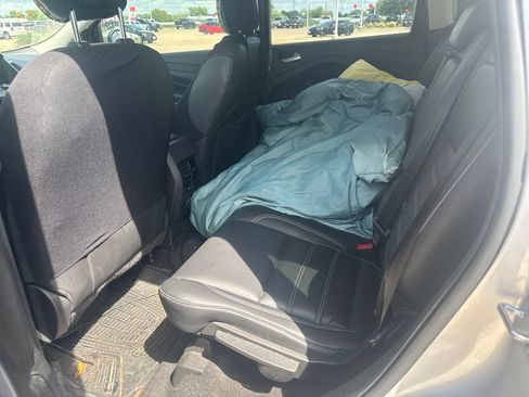 Used 2019 Ford Escape SEL FWD image 9