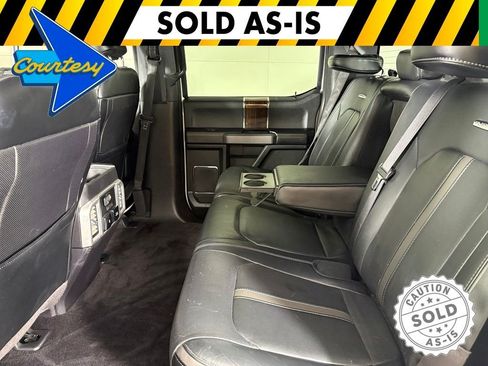 Used 2017 Ford F150 Platinum w/ Equipment Group 701A Luxury RWD image 40