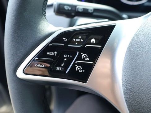 New 2026 Mercedes-Benz GLB 250 4MATIC image 17