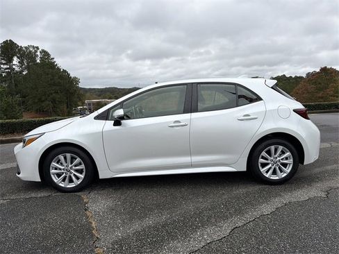 Used 2023 Toyota Corolla SE image 8
