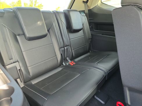 Used 2023 Volkswagen Atlas SE image 13