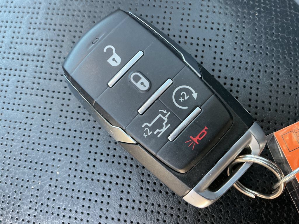 Used 2019 RAM 1500 Laramie AWD/4WD image 29