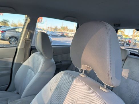 Used 2010 Subaru Forester 2.5X w/ Popular Equipment Group 3A image 9