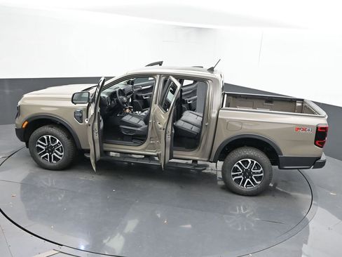 New 2025 Ford Ranger Lariat w/ FX4 Off-Road Package image 60