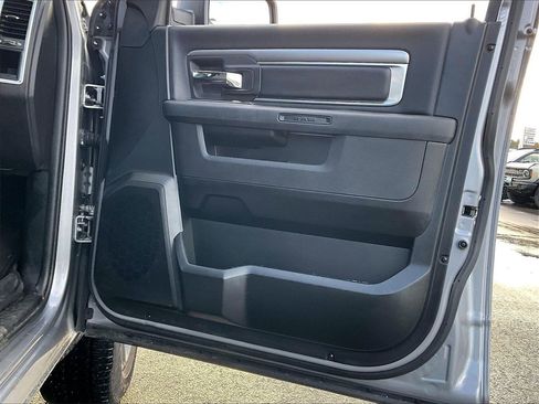 Used 2022 RAM 1500 Classic Warlock w/ Electronics Group image 11