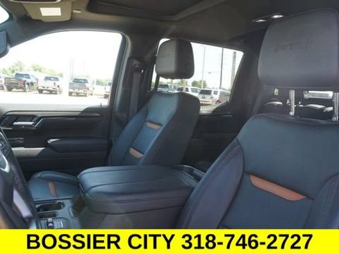 Certified 2025 GMC Sierra 1500 AT4 w/ AT4 Premium Package AWD/4WD image 11