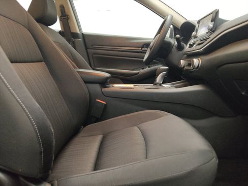 Used 2024 Nissan Altima 2.5 S FWD image 21