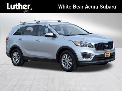 Used 2016 Kia Sorento LX w/ LX Convenience Package