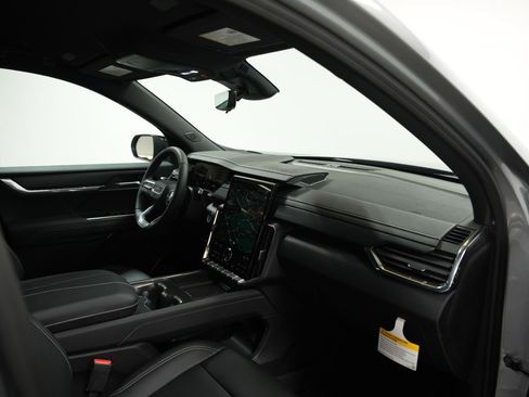 New 2026 GMC Acadia Elevation w/ Black Edition FWD image 18