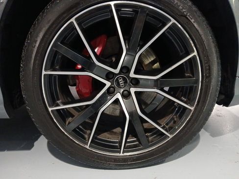 Used 2020 Audi Q8 Prestige image 16