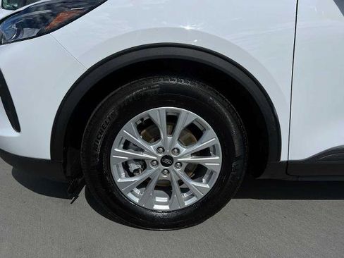 Certified 2023 Ford Escape Active image 3