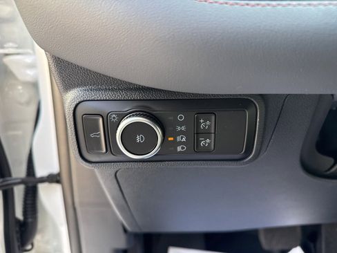 New 2026 Ford Explorer Active w/ Active Comfort Package image 30