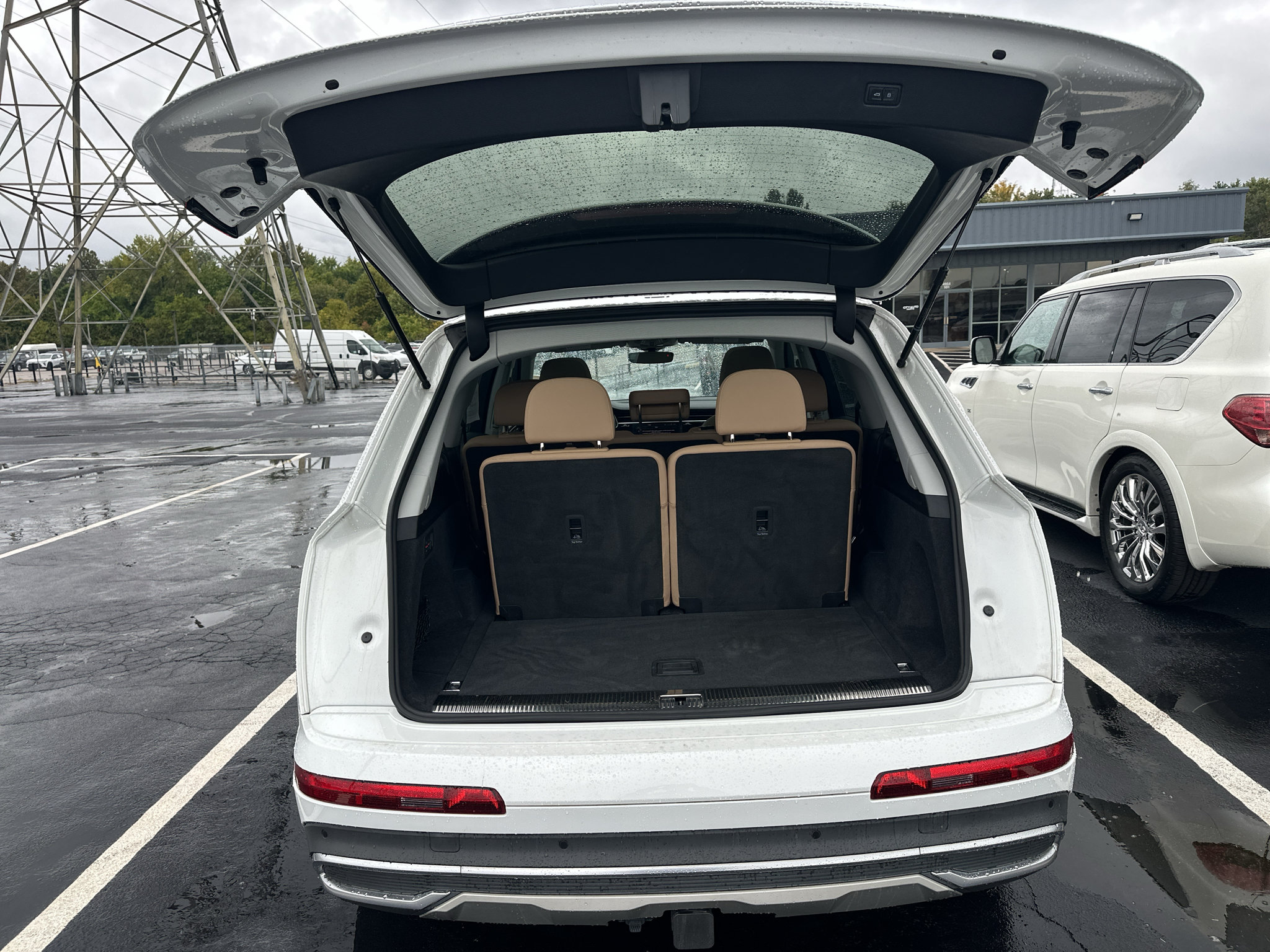 Used 2022 Audi Q7 3.0T Premium AWD/4WD image 21