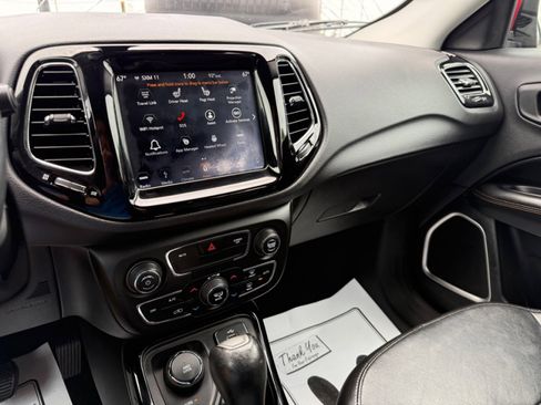 Used 2018 Jeep Compass Limited w/ Navigation Group image 31