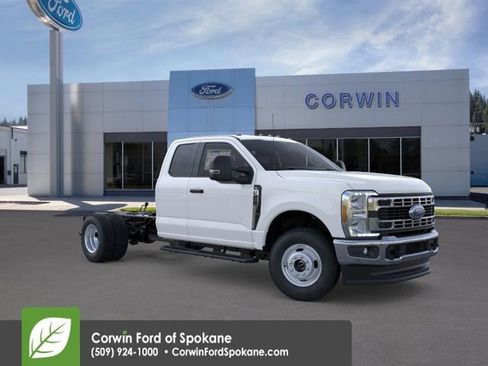 New 2026 Ford F350 XL w/ XL Chrome Package AWD/4WD image 1