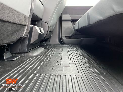 New 2026 Ford F250 XL w/ XL Chrome Package image 22