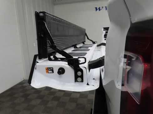 Used 2025 GMC Sierra 2500 Denali w/ Technology Package image 43