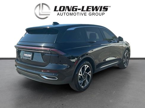 Certified 2024 Lincoln Nautilus Premier AWD/4WD image 7