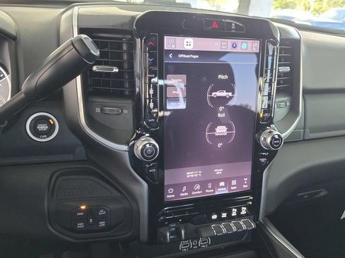 New 2026 RAM 2500 Big Horn AWD/4WD image 17
