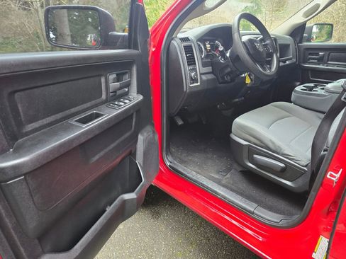 Used 2013 RAM 1500 Express image 19