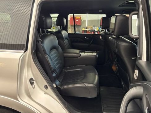 Used 2023 INFINITI QX80 Sensory w/ All-Season Package AWD/4WD image 19