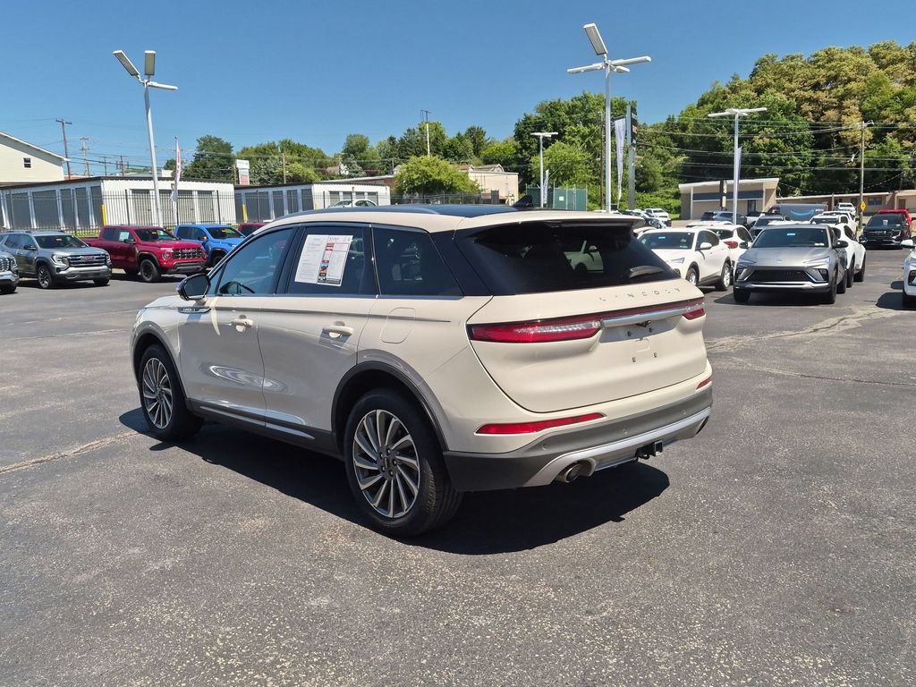 Used 2023 Lincoln Corsair Reserve w/ Equipment Group 201A AWD/4WD image 7
