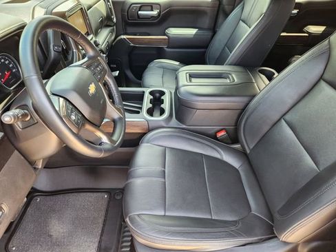 Used 2021 Chevrolet Silverado 1500 High Country w/ Technology Package AWD/4WD image 13