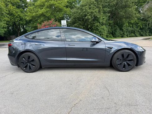 Used 2024 Tesla Model 3 Standard Range RWD image 5