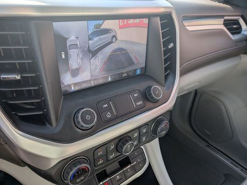 Certified 2023 GMC Acadia SLT w/ Technology Package image 20