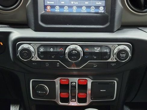 Used 2018 Jeep Wrangler Unlimited Sport S AWD/4WD image 20