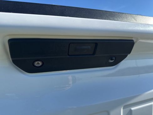 Used 2020 Chevrolet Silverado 1500 RST AWD/4WD image 9