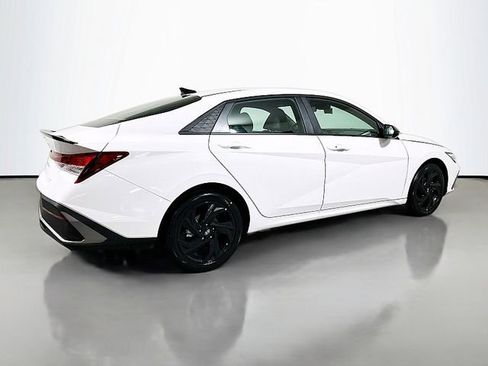Used 2026 Hyundai Elantra Sport FWD image 6
