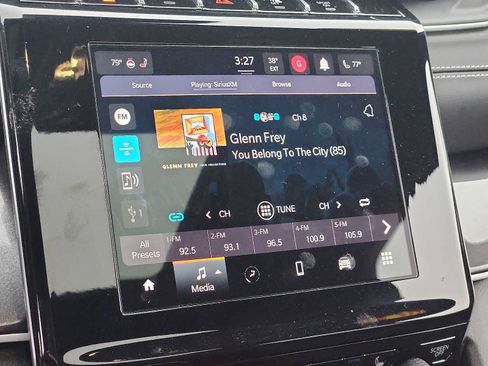 Used 2023 Jeep Grand Cherokee Altitude image 17