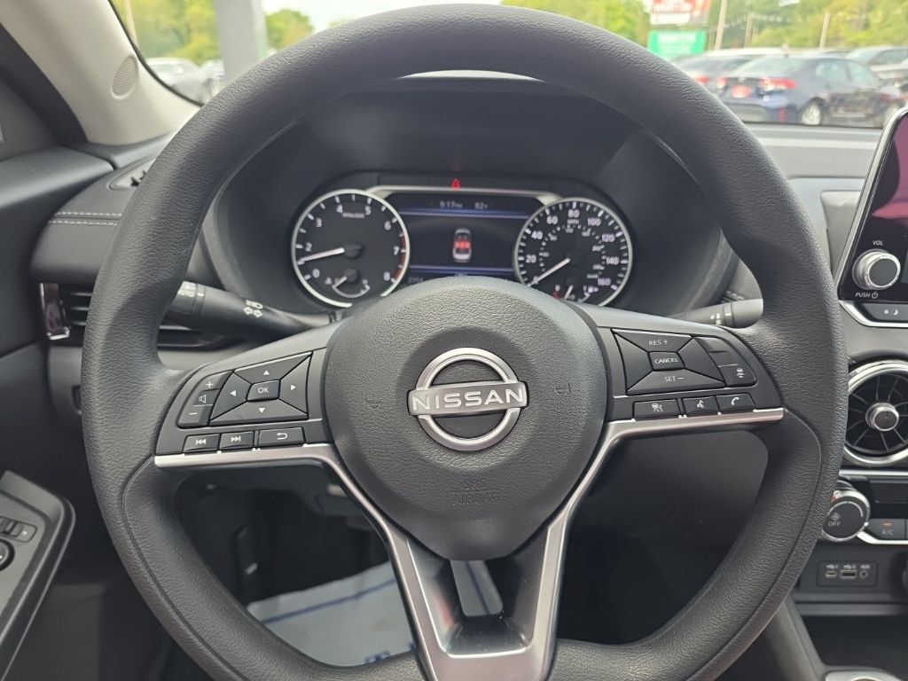 Used 2025 Nissan Sentra SV w/ Trunk Package FWD image 17