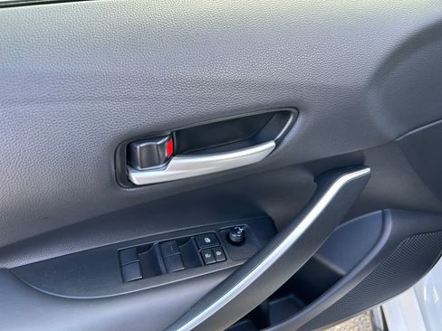 Used 2024 Toyota Corolla SE w/ SE Premium Package image 23