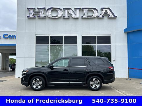 Certified 2025 Honda Pilot EX-L image 1