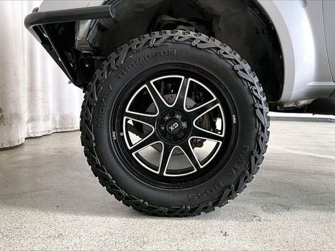 Used 2013 Nissan Frontier SV image 6