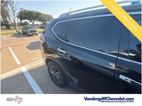 Used 2016 Nissan Rogue SL w/ SL Premium Package FWD image 7