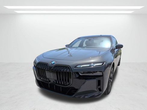 New 2026 BMW 760i xDrive w/ Executive Package AWD/4WD image 8