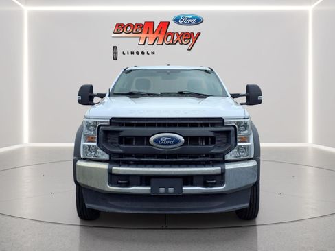 Used 2022 Ford F550 2WD Regular Cab Super Duty image 2
