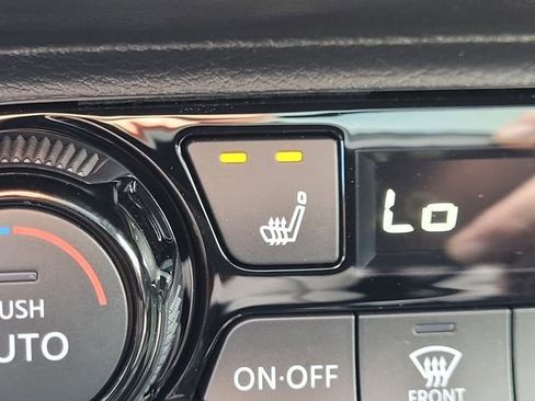 New 2026 Nissan Kicks SV w/ SV Premium Package FWD image 17