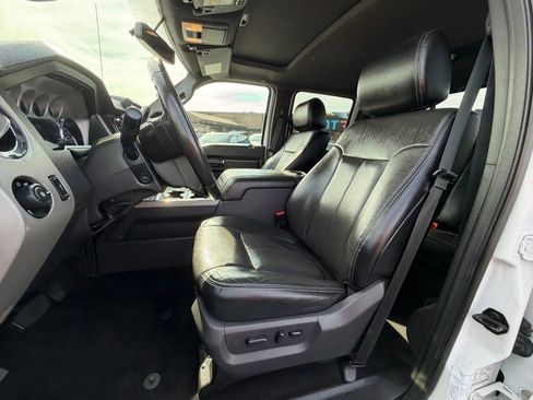 Used 2016 Ford F250 Lariat w/ Lariat Ultimate Package AWD/4WD image 11