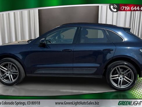 Used 2019 Porsche Macan AWD/4WD image 2