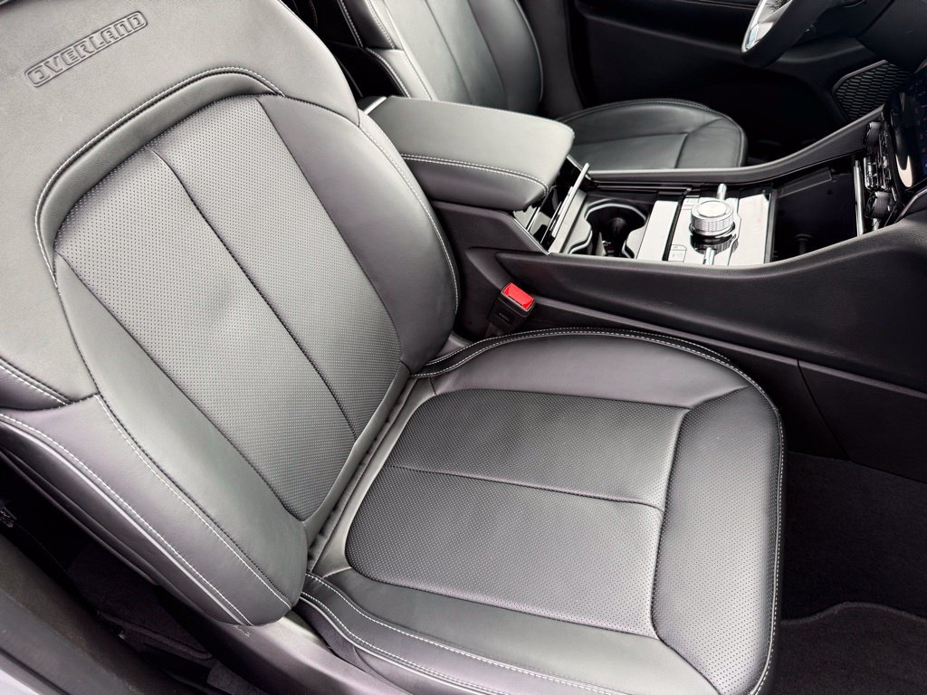 New 2025 Jeep Grand Cherokee Overland AWD/4WD image 53