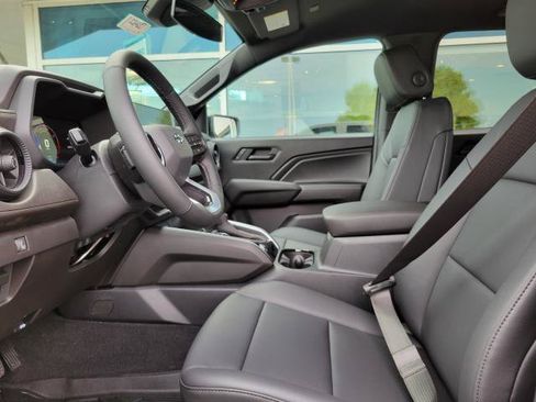 New 2026 Chevrolet Colorado Trail Boss AWD/4WD image 12